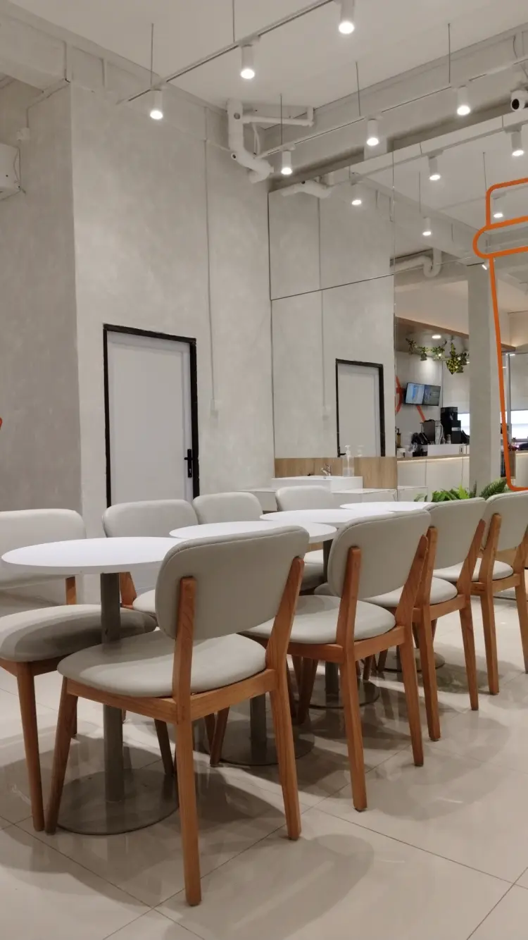 Tomoro Coffee - Batamindo 3