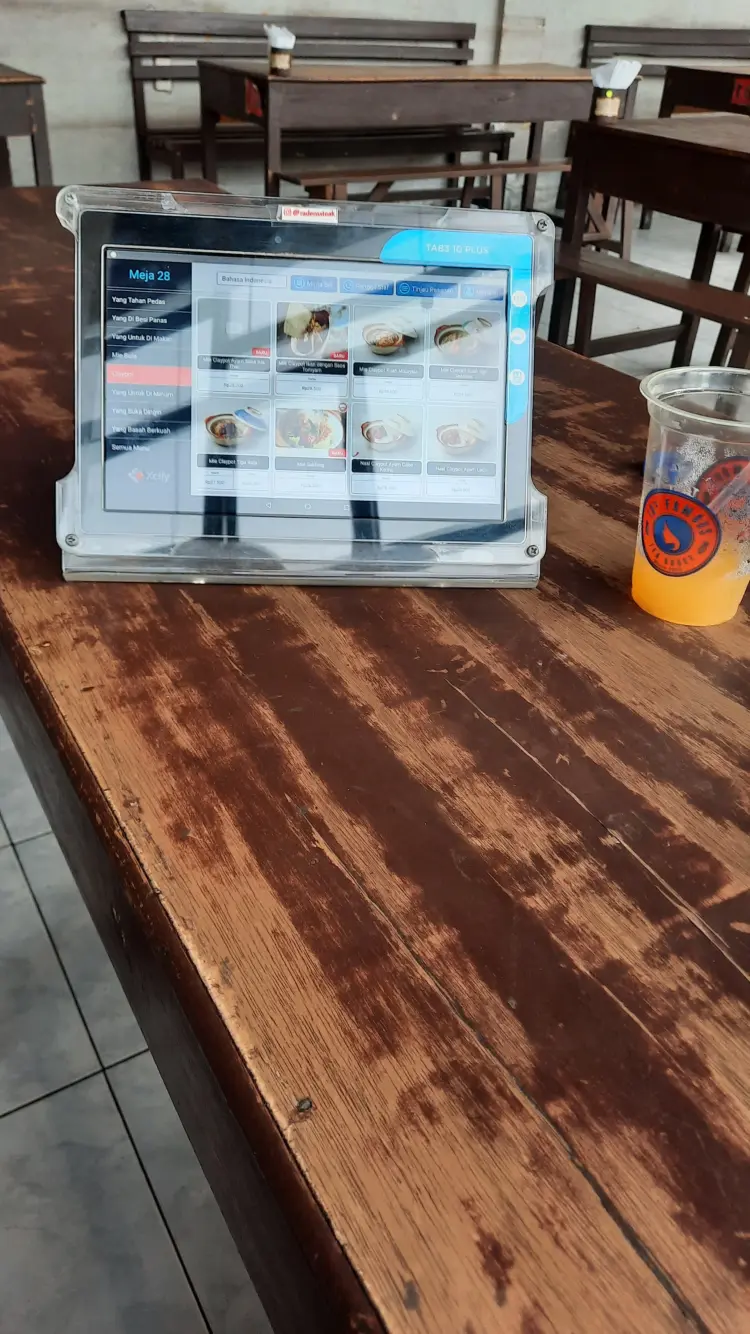 Raden'S Crispy Steak and Spicy Chicken 9