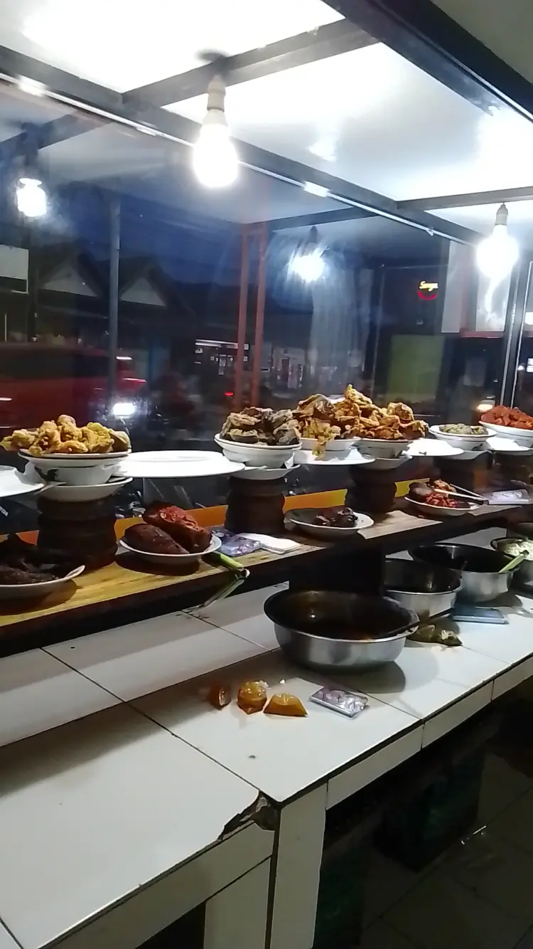 Rumah makan Padang Sendowo Imogiri 4