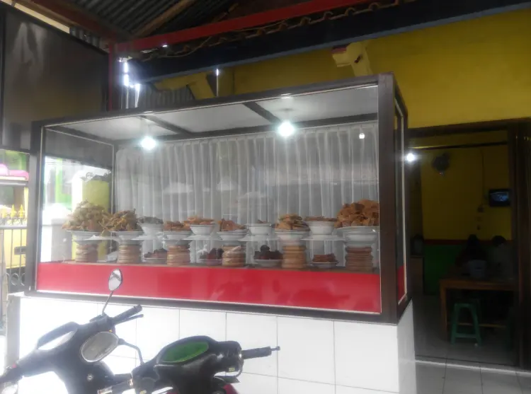 Rumah makan Padang Sendowo Imogiri 3
