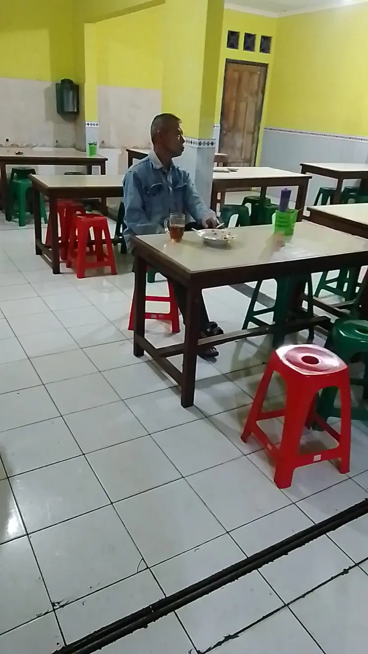 Rumah makan Padang Sendowo Imogiri 2