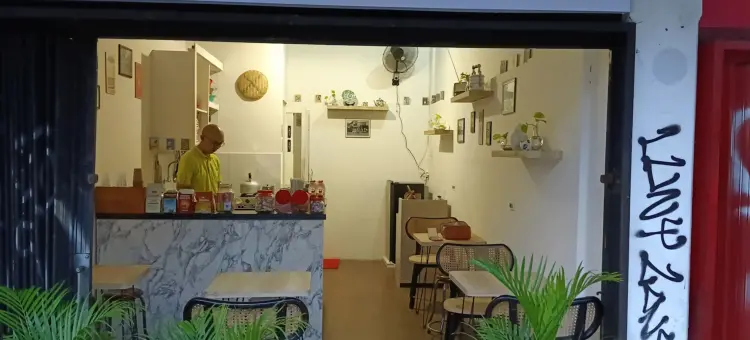 KEDAI ESCOBAR Koffie & Eatery 2