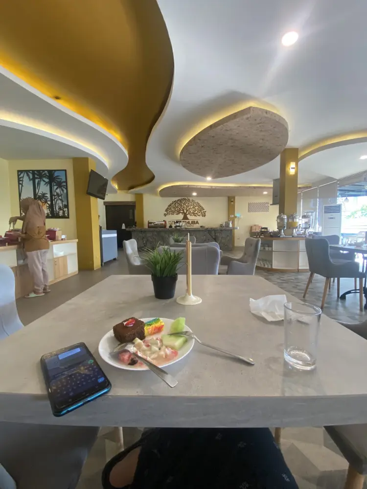 The Thuba Cafe' & Resto 5