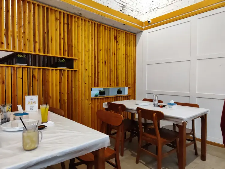 Golden Bay Live Seafood Restaurant Bandung 2