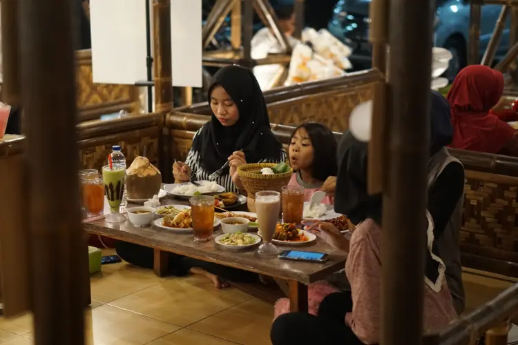 Kampung Kecil Restaurant 9