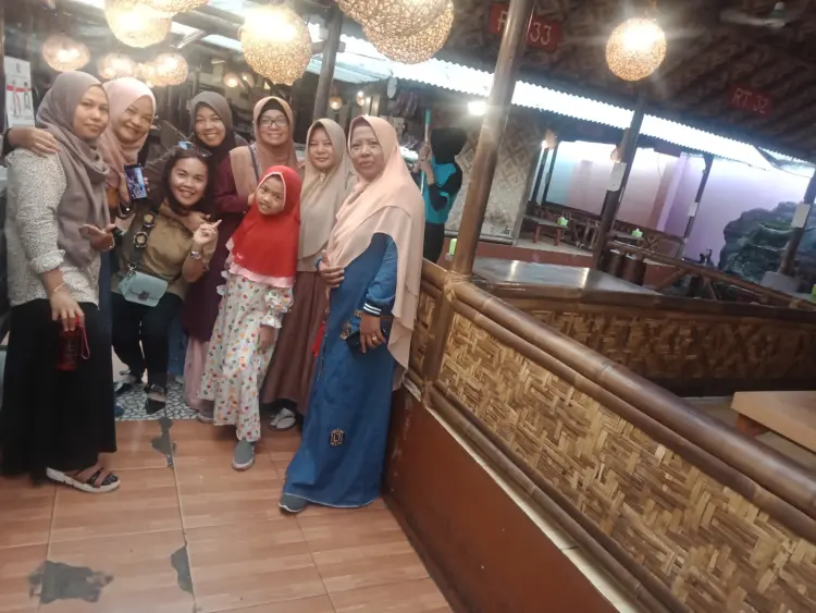 Kampung Kecil Restaurant 10