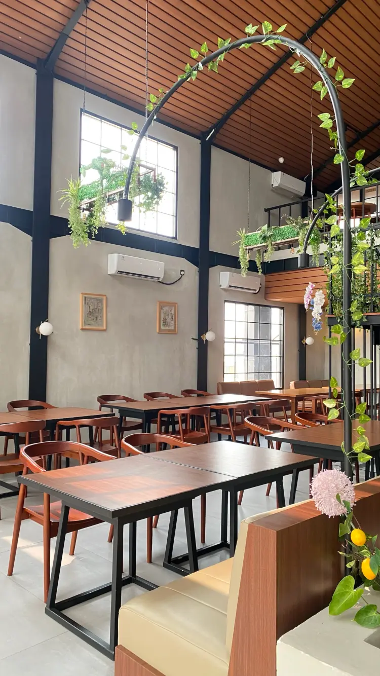 Rangkai Rasa Rooftop Coffee & Eatery 7