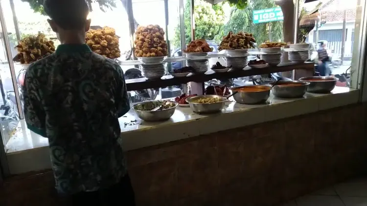 RM Padang Giwangan 6