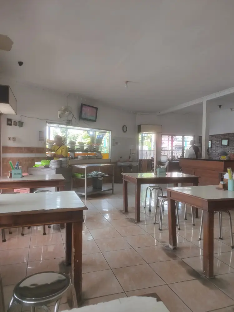 RM Padang Giwangan 3