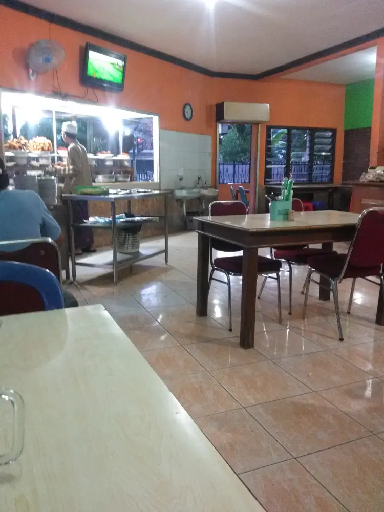 RM Padang Giwangan 8