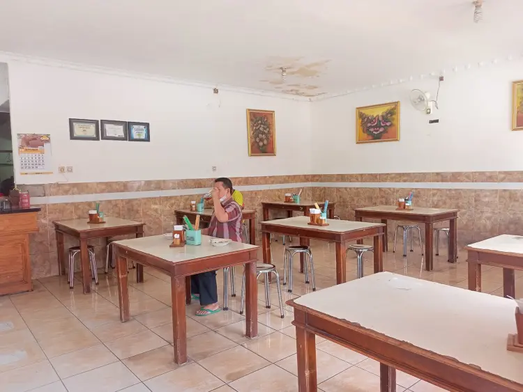 RM Padang Giwangan 7