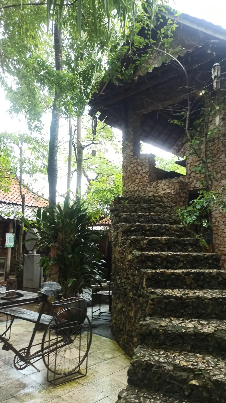 Waroeng Pohon Omah Sawah 2