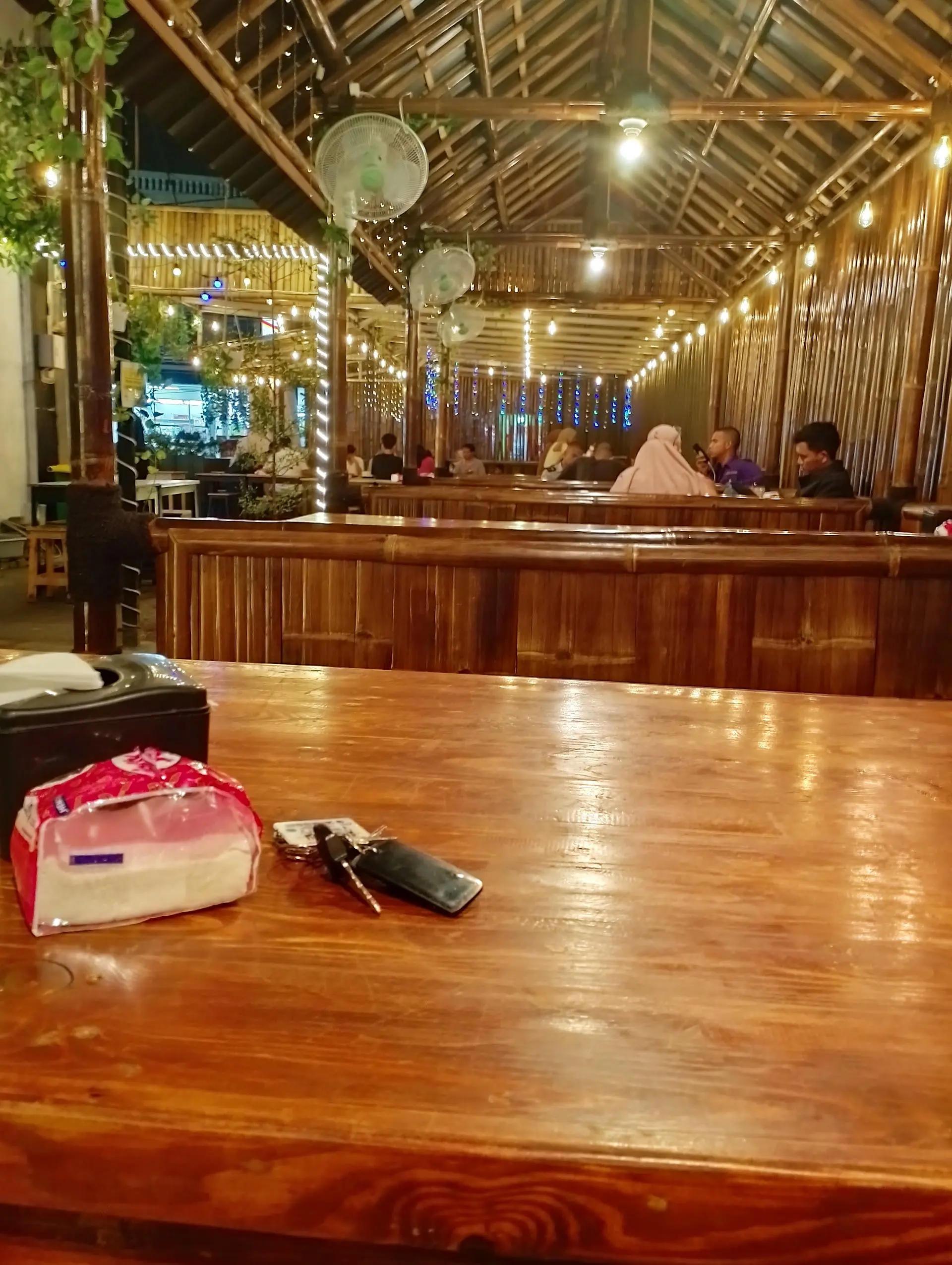 在坦格朗,被人均 50k 的榴莲店上了一课 3