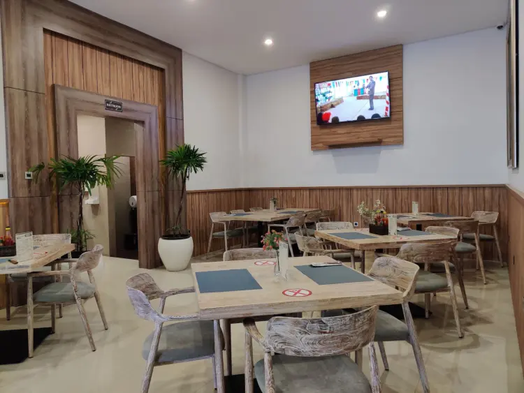 R&B Grill Makassar 4