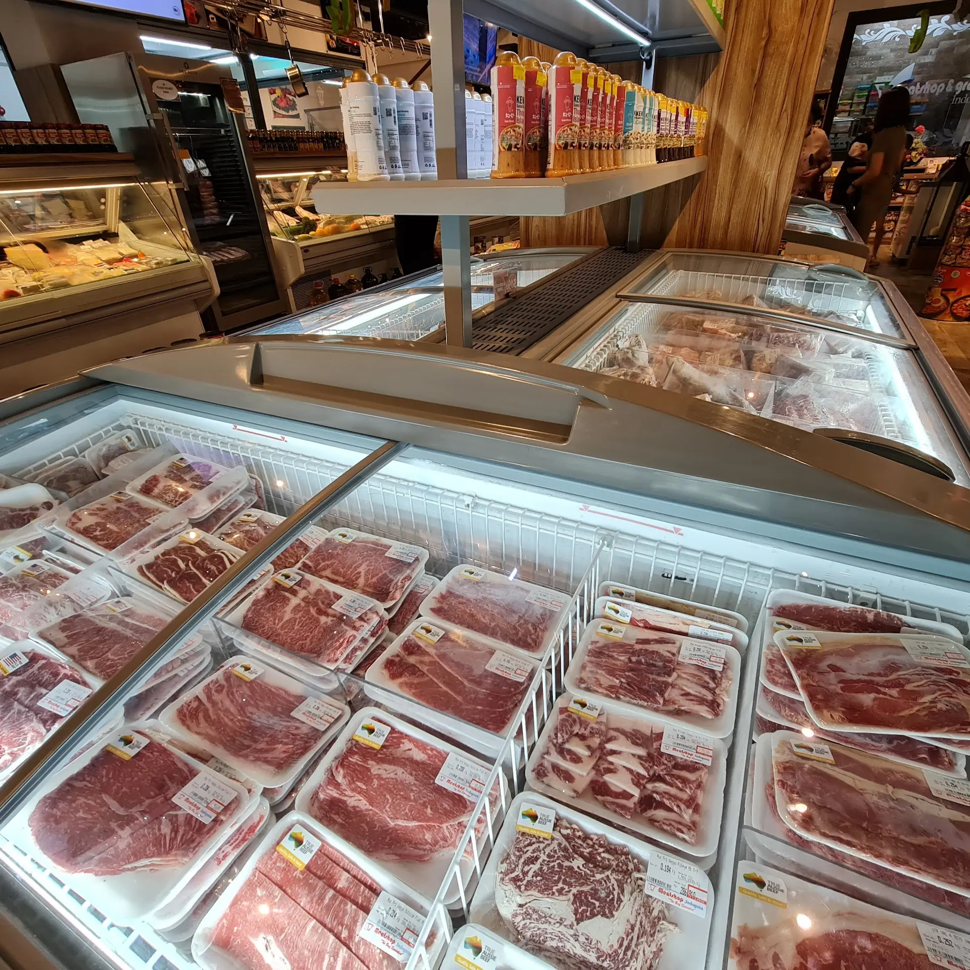 楼下是肉铺,楼上是顶级扒房?望加锡这家店有点东西 2