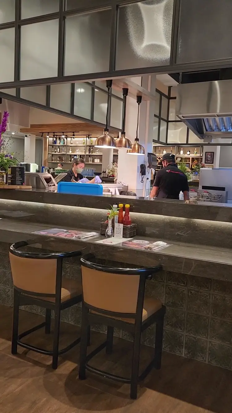 R&B Grill Makassar 9