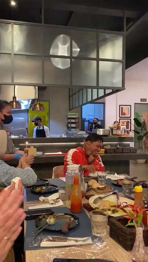 R&B Grill Makassar 6