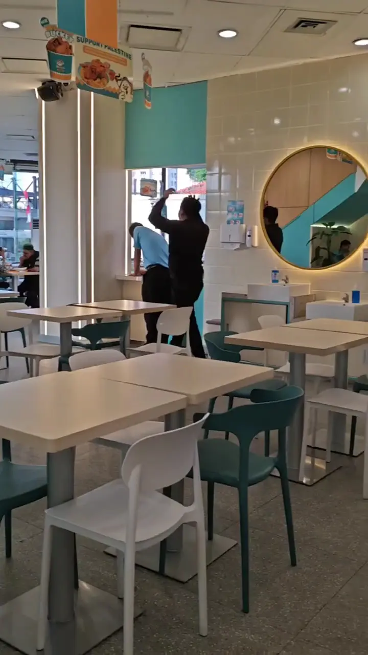 Mecca Fried Chicken Indonesia 5