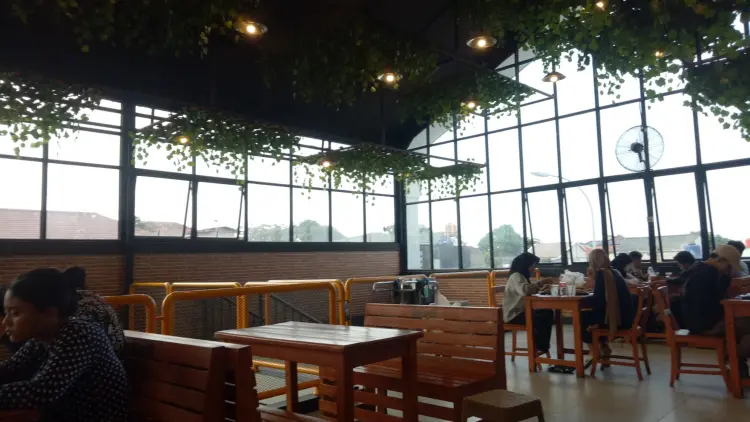 Mie Gacoan Bekasi - Bintara 5