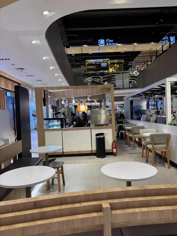 Tomoro Coffee - aeon tanjung barat 7