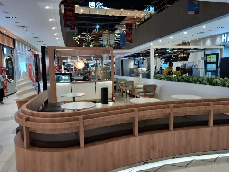 Tomoro Coffee - aeon tanjung barat 6