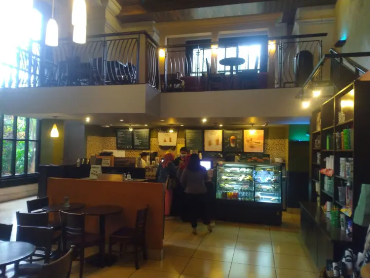 Starbucks Sampoerna Strategic Tower 5