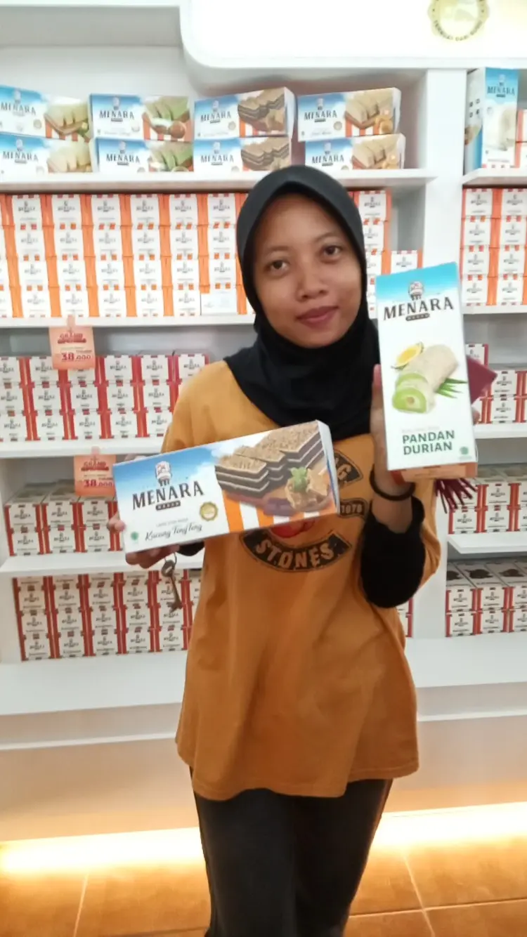 Bolu Stim Menara Ayahanda - Oleh oleh Khas Medan 2