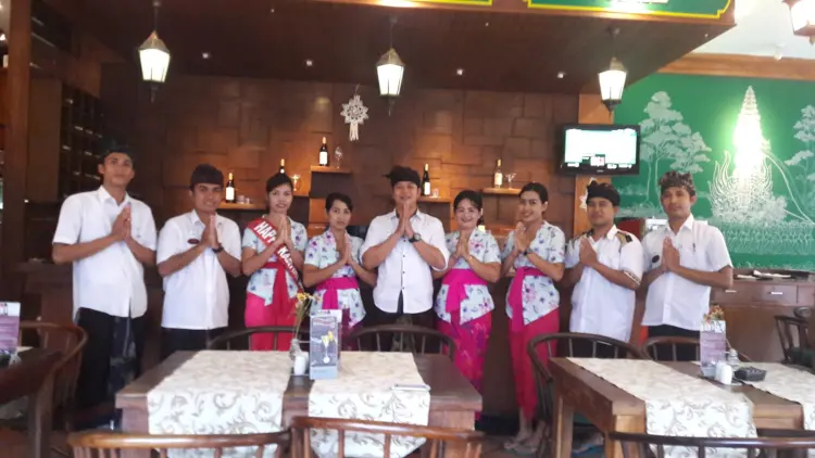 Tropical Restaurant - Ubud 9