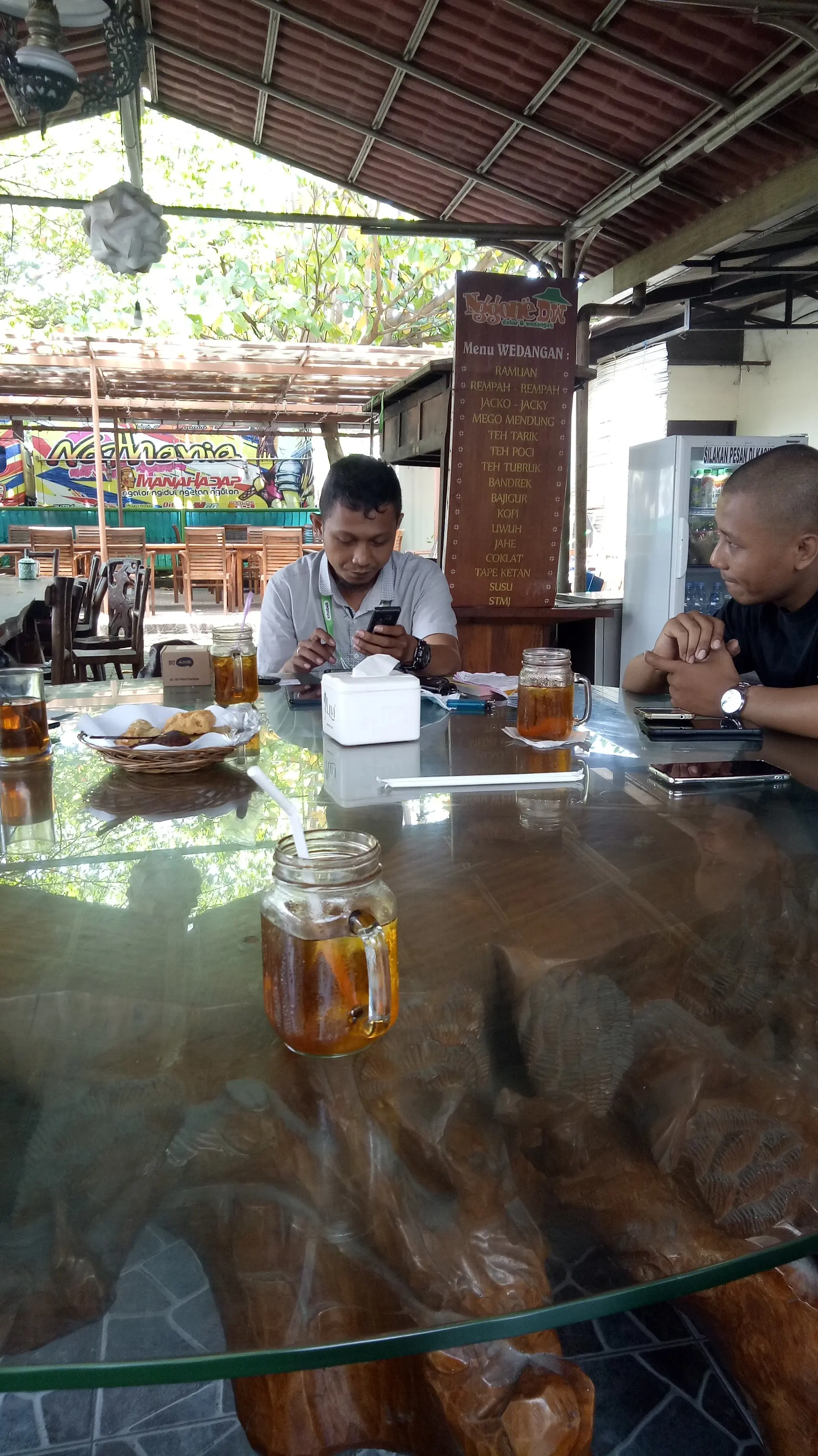 梭罗这家爪哇早餐，主食便宜到笑，配菜差点把我刺死 2