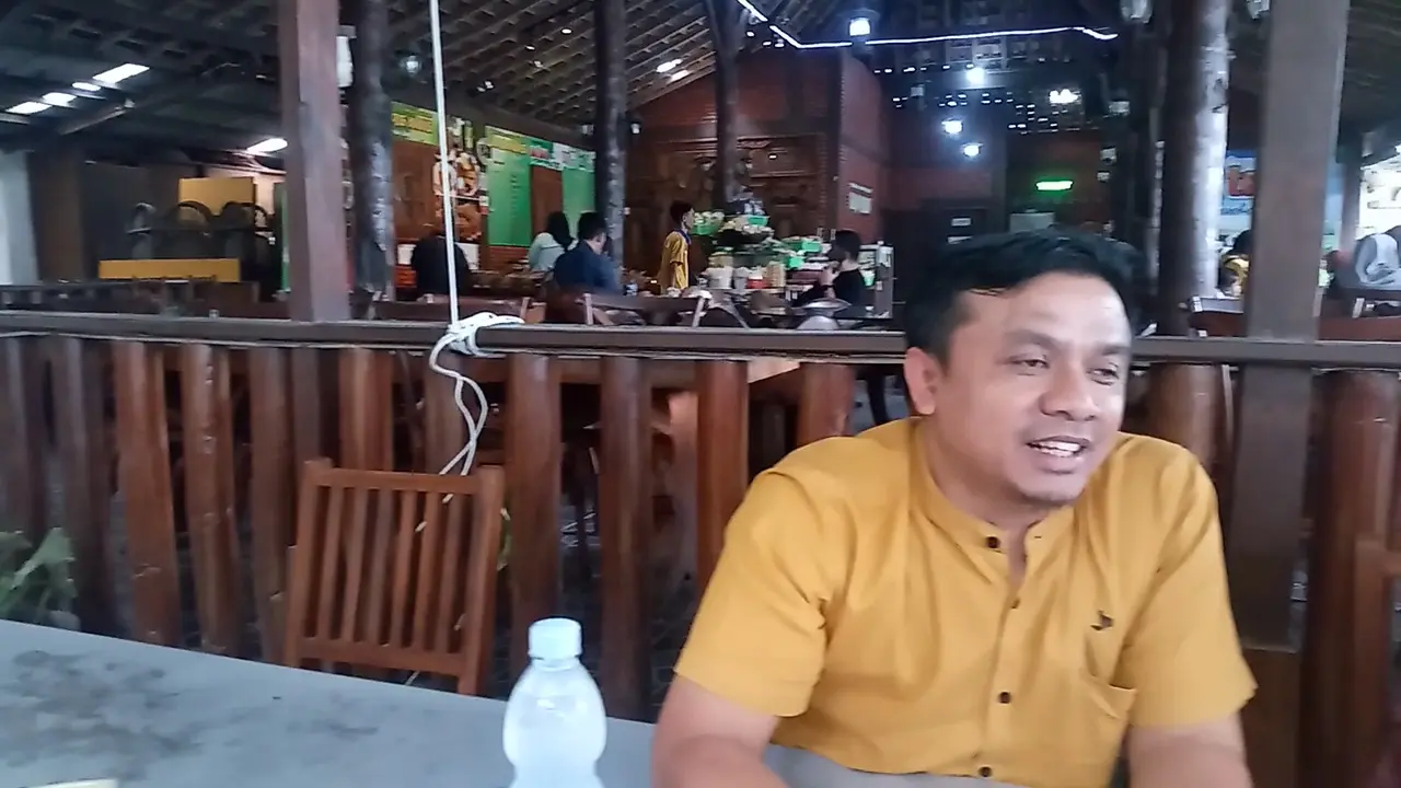 梭罗这家爪哇早餐，主食便宜到笑，配菜差点把我刺死 8