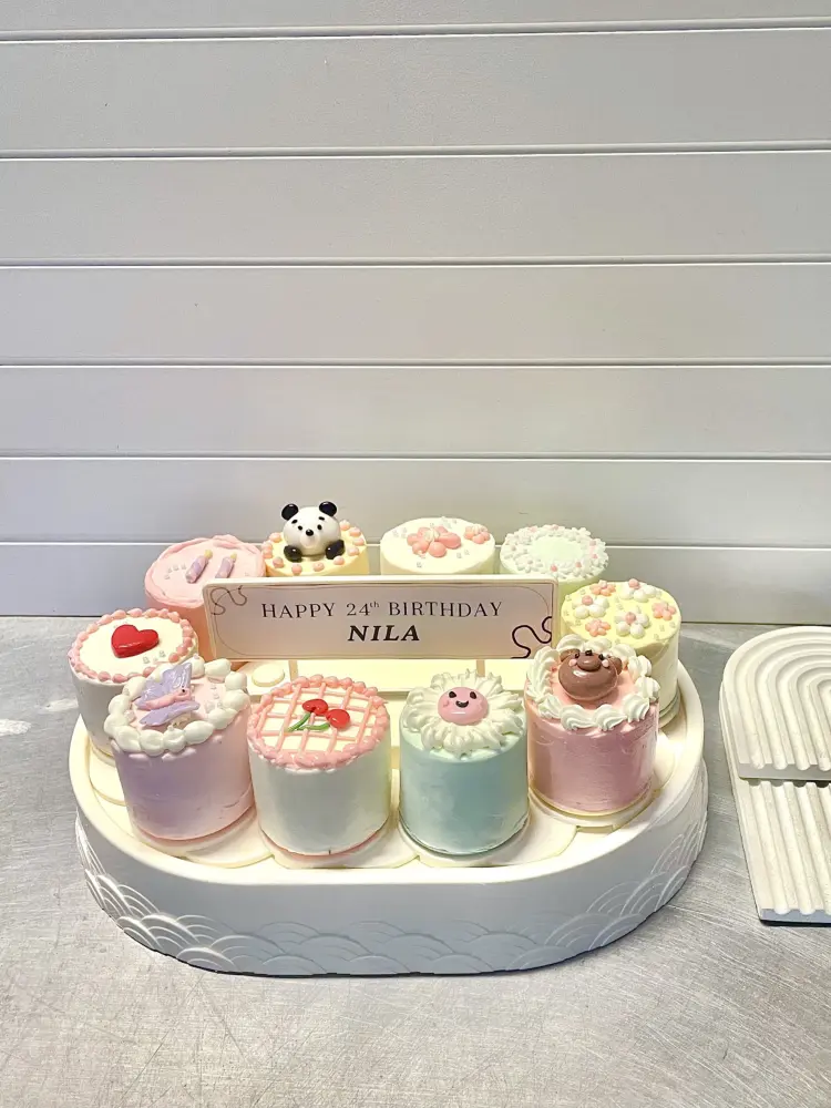 Cebe Bites Bakery Malang | CUSTOM CAKE & BIRTHDAY CAKE HAMPERS 1