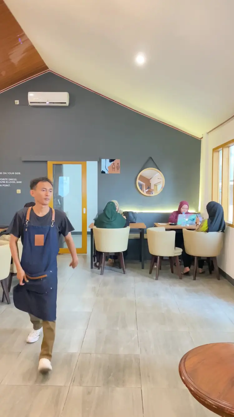 Cabana Coffee and Eatery 5