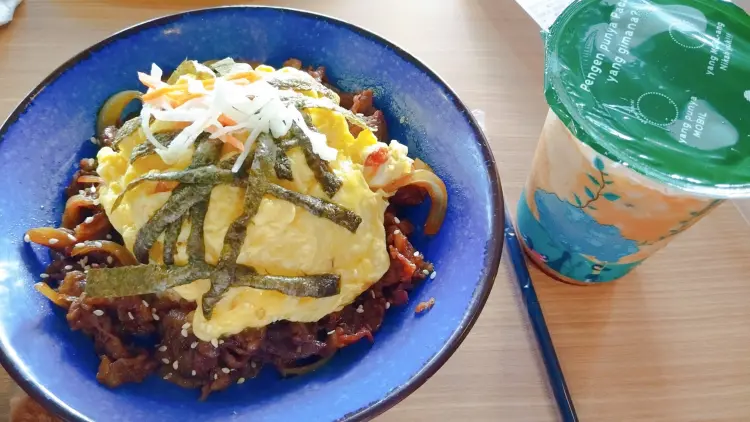 Foresthree Coffee & Kitchen Rawalumbu 4