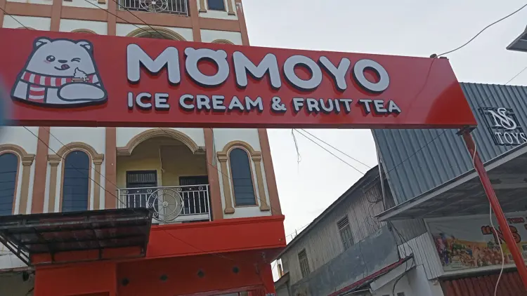 Momoyo Raya (Ice Cream & Fruit Tea) 1