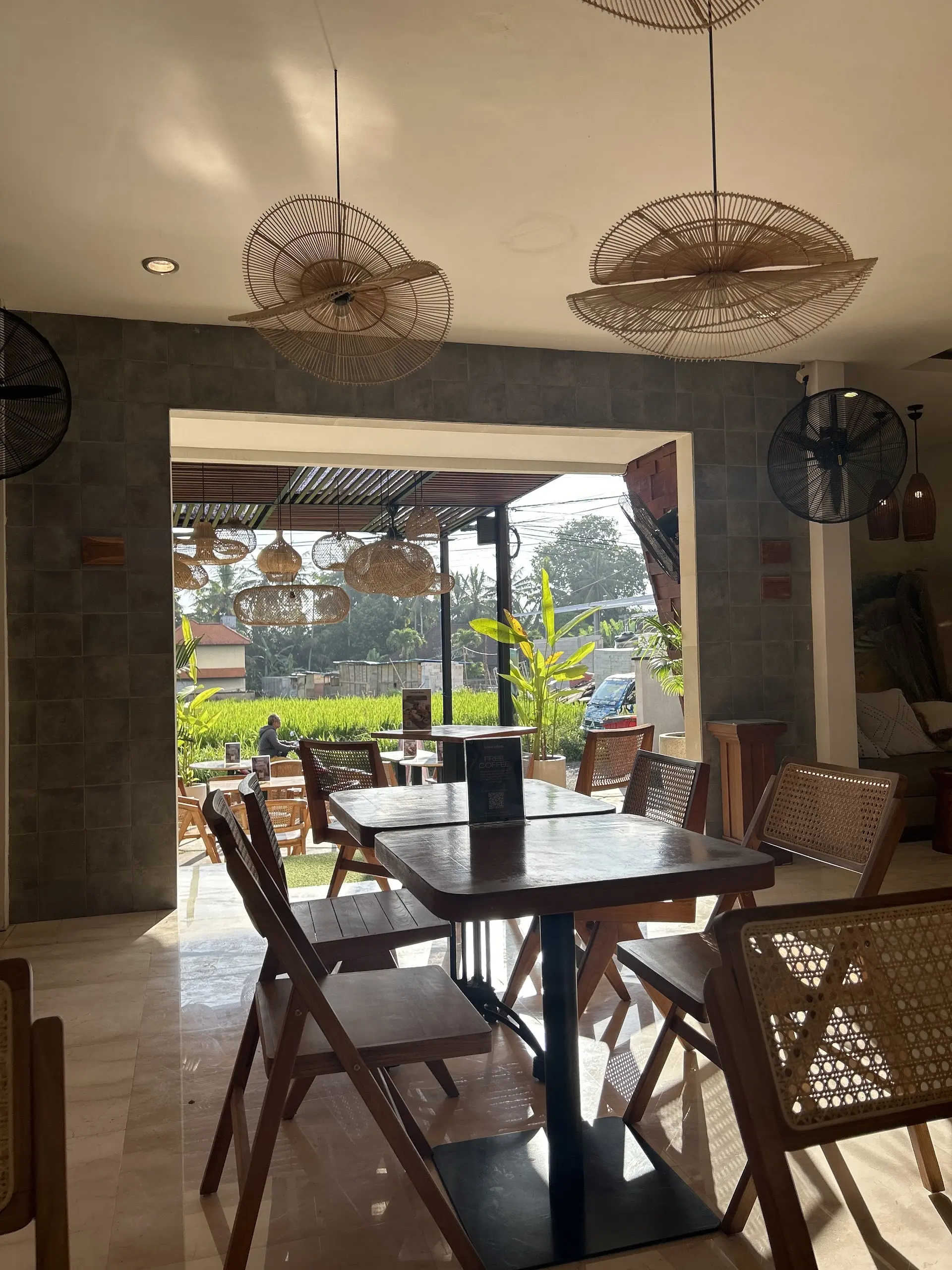 Google 4.7, Restoran hits Ubud Amsterdam, gini doang? 5