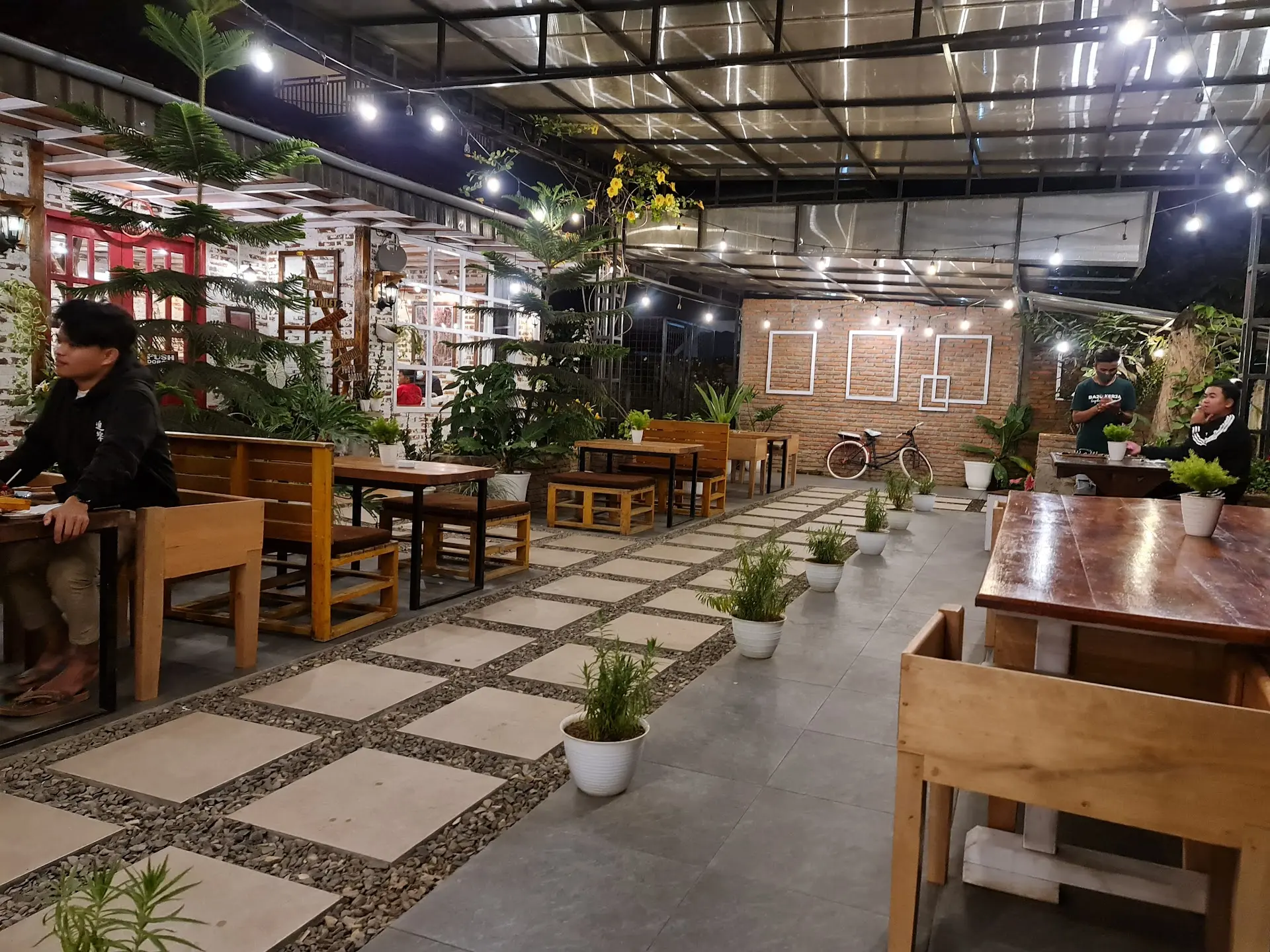 Who says Toraja only has traditional villages? This viral cafe made me never want to leave 2