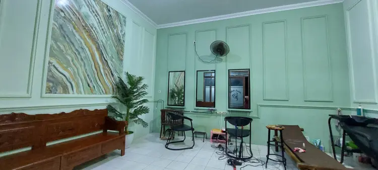 Luluk Salon 1