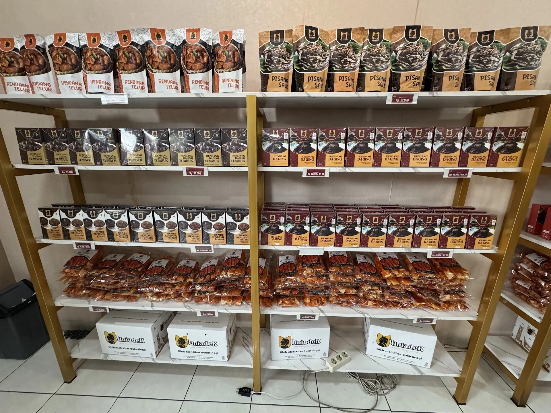 A Padang native's parting words for me: For souvenirs, it has to be this Rendang 4