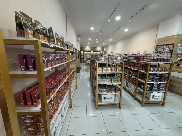 OLEH OLEH KHAS PADANG ( RENDANG UNIADEK) 8