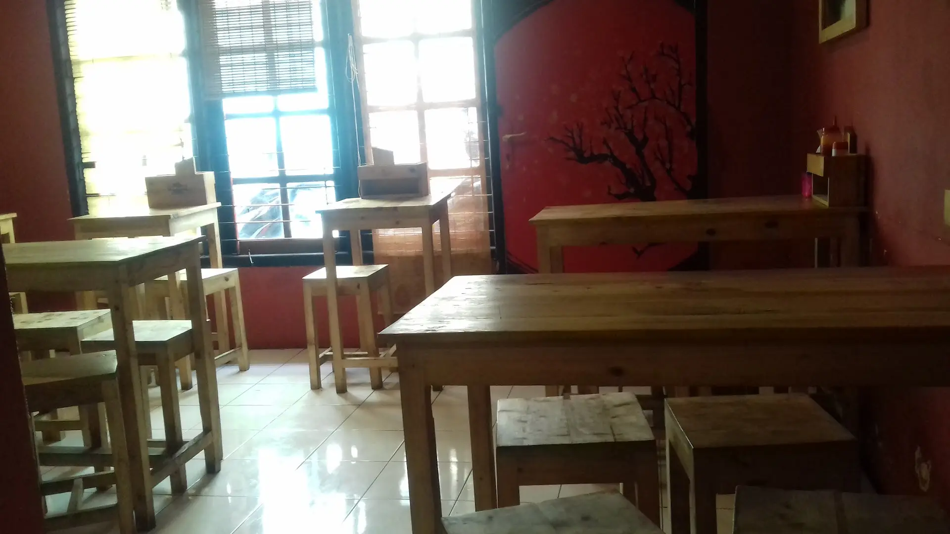 6 pieces of sushi for only 12k? This Japanese spot in Semarang must be the students' canteen 1
