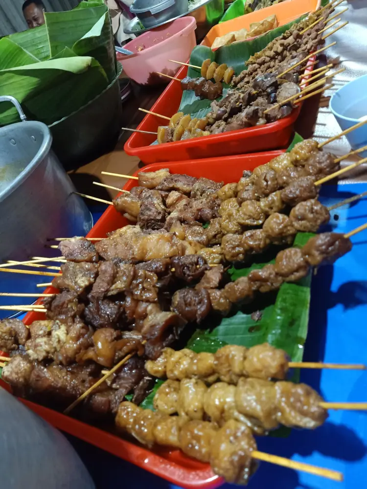 Warung Makan Mbak Giyem Solo Baru 8