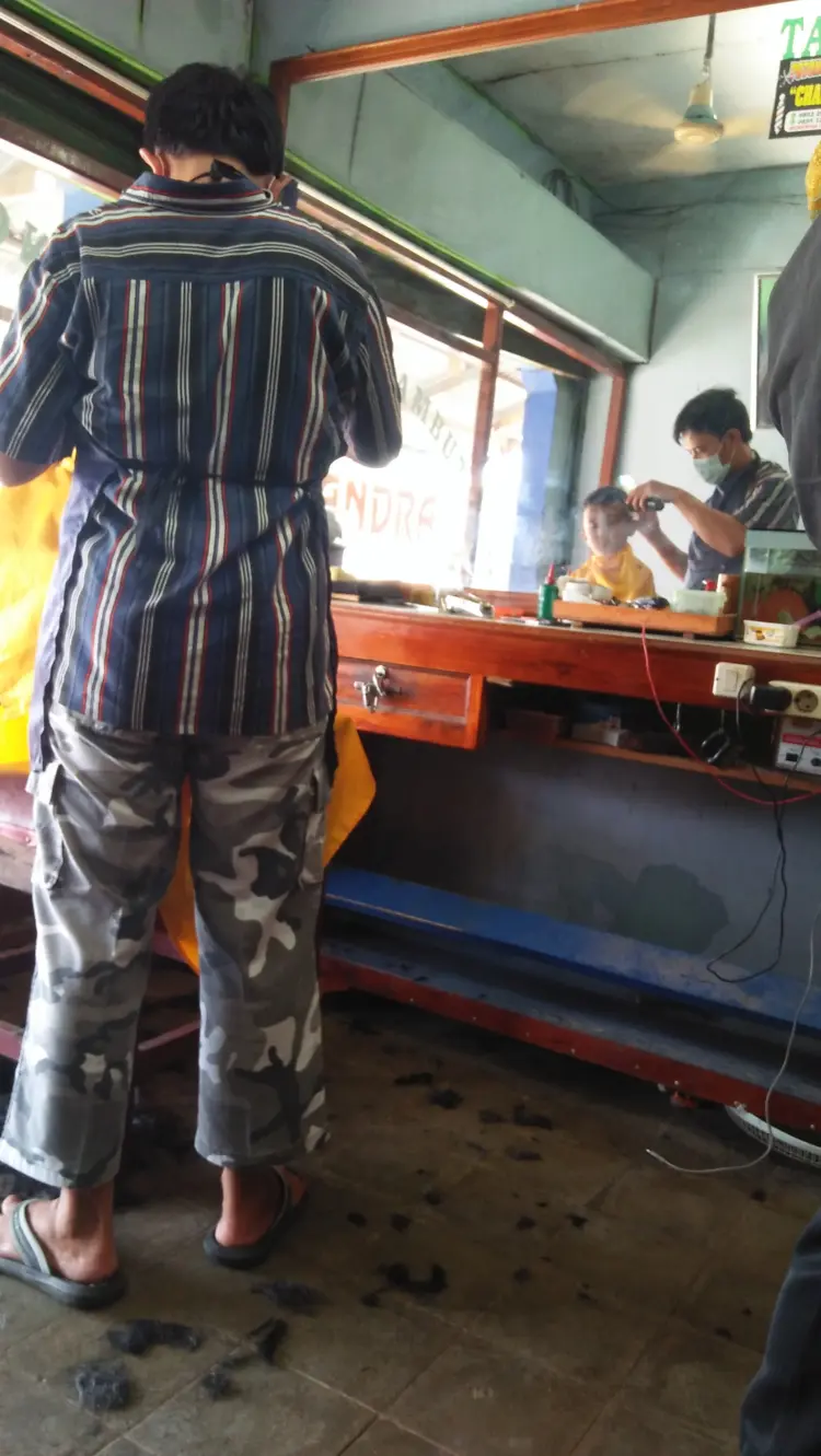 Cukur Rambut Chandra 1