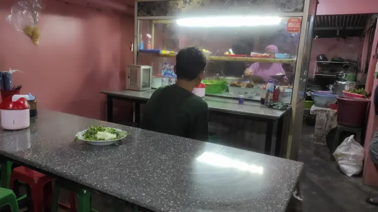 Warung Mbak Mun "Bebek Legundi" 3