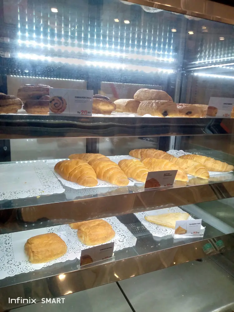 TOMORO COFFEE - Taman Siswa 3