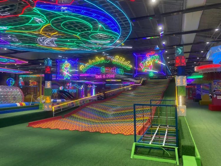 City Garden eat and play 1