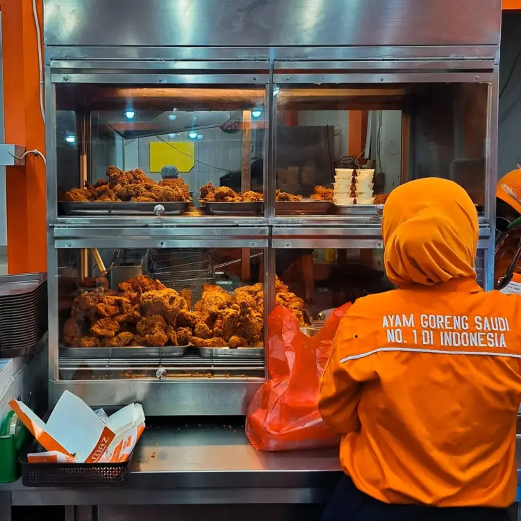 Almaz Fried Chicken - Padang 10