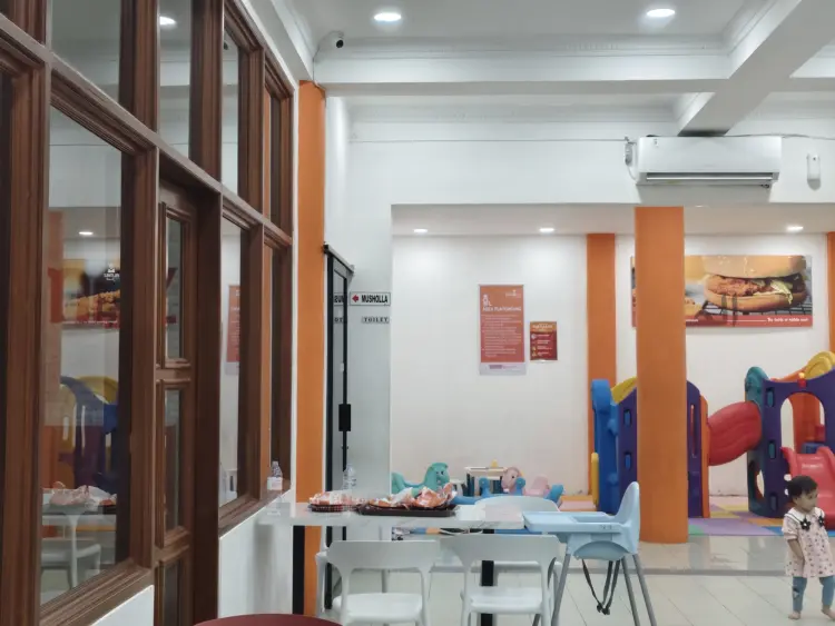 Almaz Fried Chicken - Padang 4