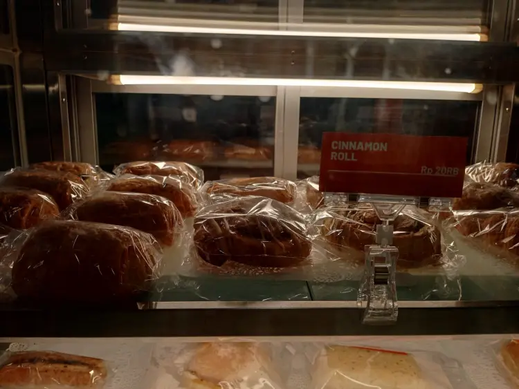 TOMORO COFFEE - UPN Veteran 5