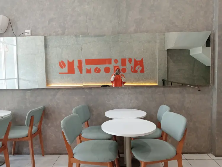 TOMORO COFFEE - UPN Veteran 3