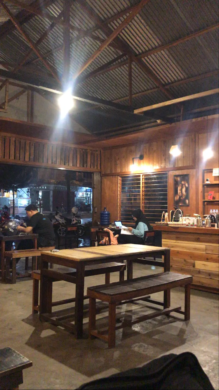 Parewa Coffee Unand Padang 7